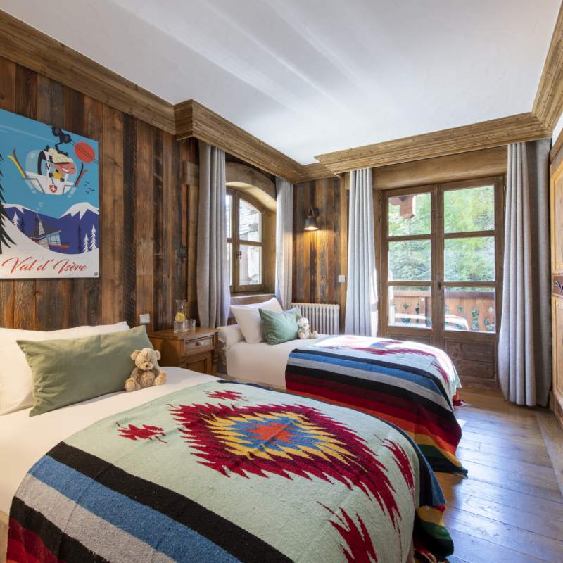 Twin Bedroom 
