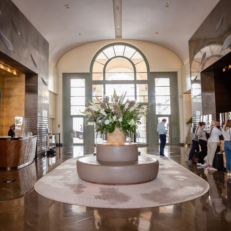 Lobby Check in Desk 