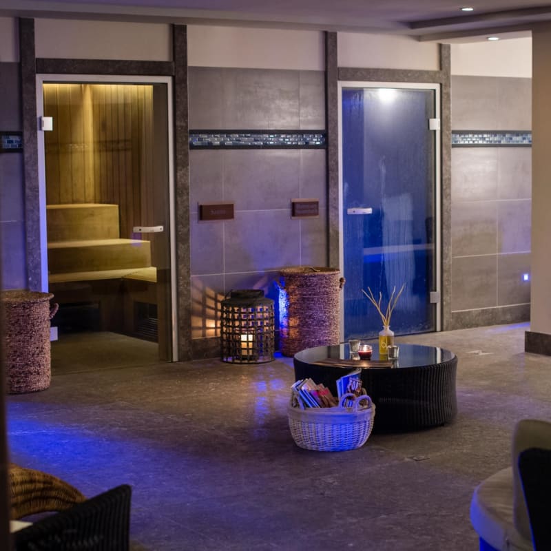 Spa sauna  steam rooms 