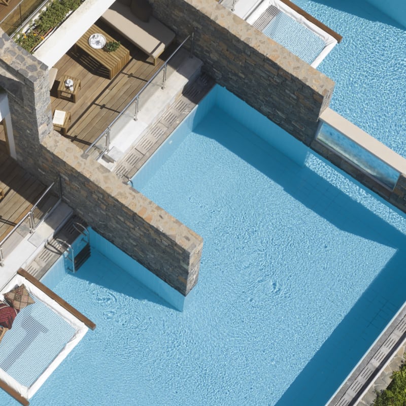 Collection Suite Pool 