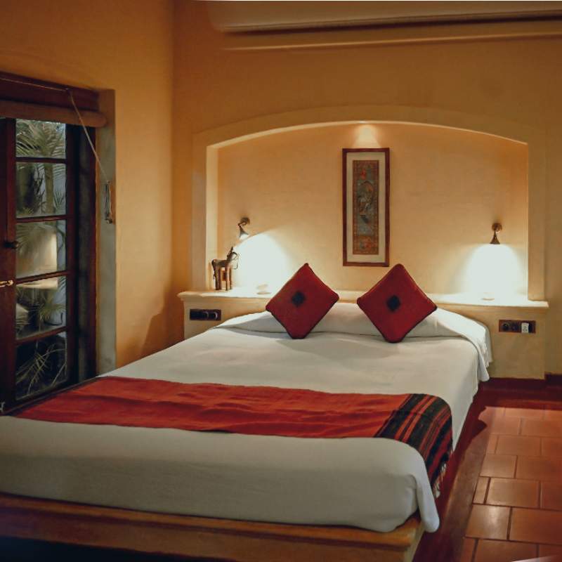 Old Harbour Hotel- 4