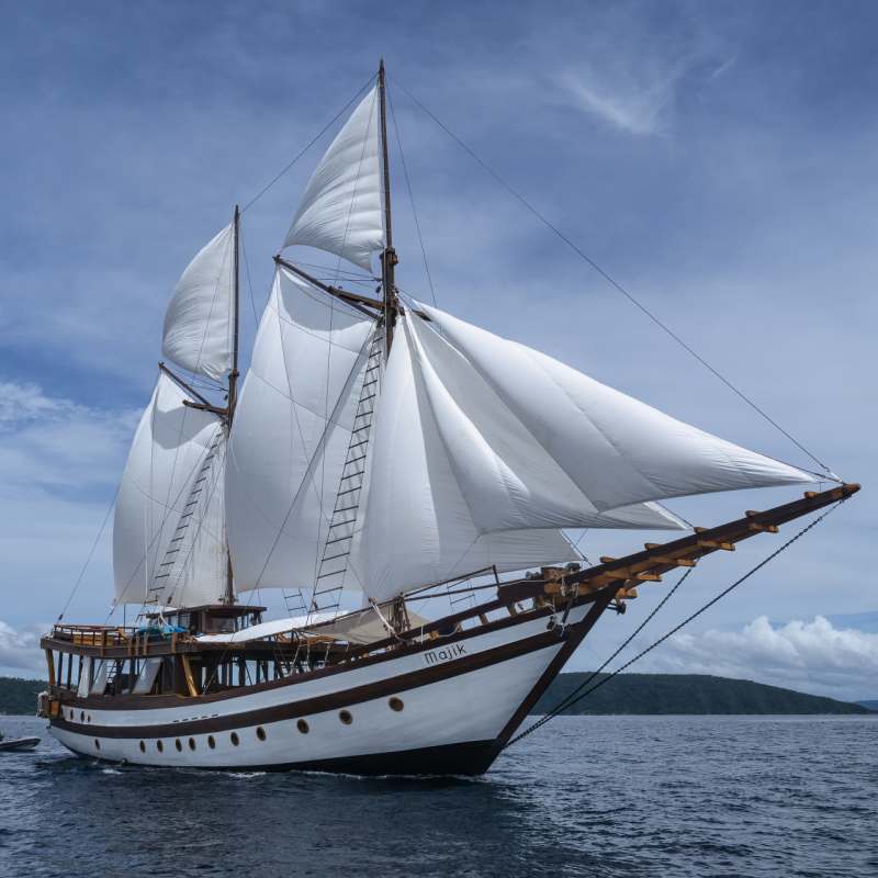 Majik Ship 