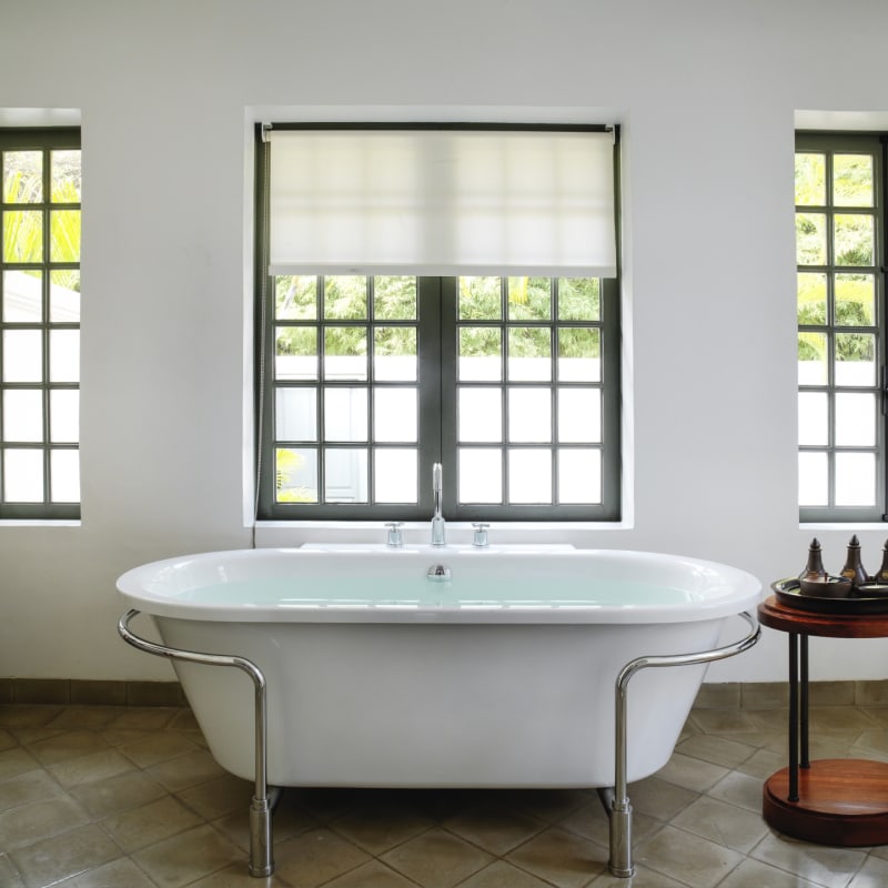 Khan Suite Bath - Amantaka