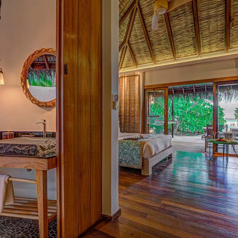 Constance Moofushi- 15