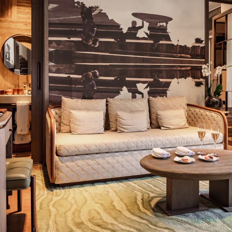 Deluxe Grand Harbour View Suite 