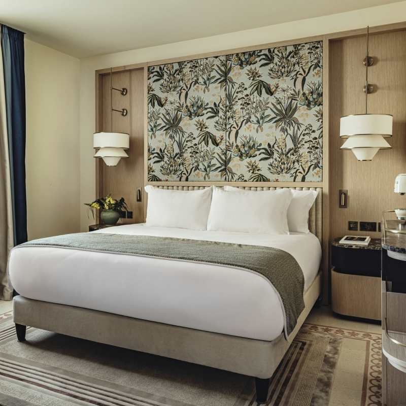 The Phoenicia- 16