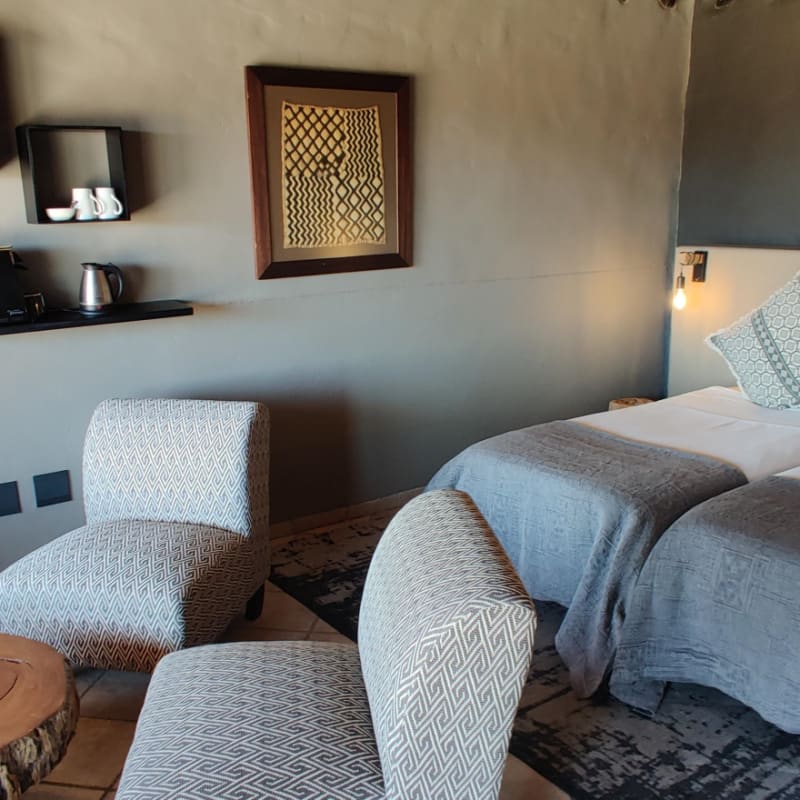 Twin room 
