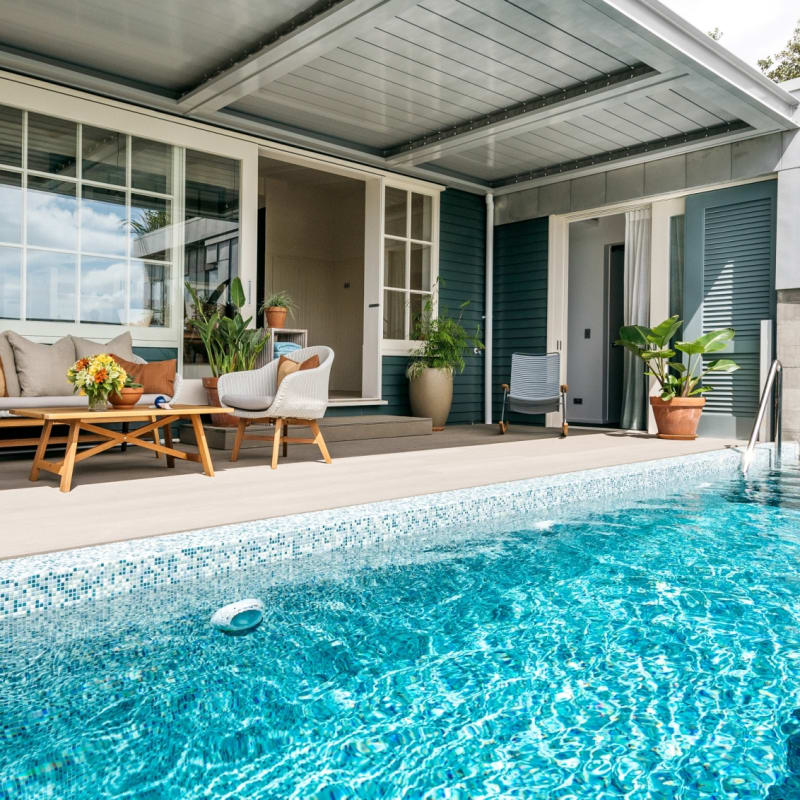 Swimming Pool - The Boatshed 