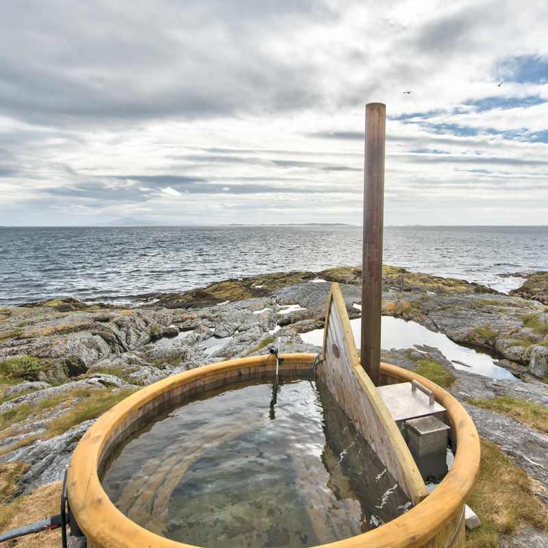 Flatflesa Island hot tub 