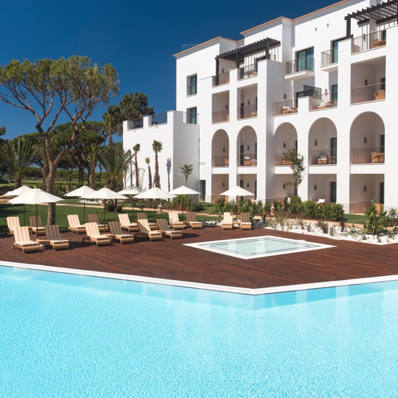 Ocean Suites Pool - Pine Cliffs 