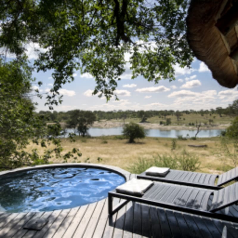 Room 9 Deck and Pool 