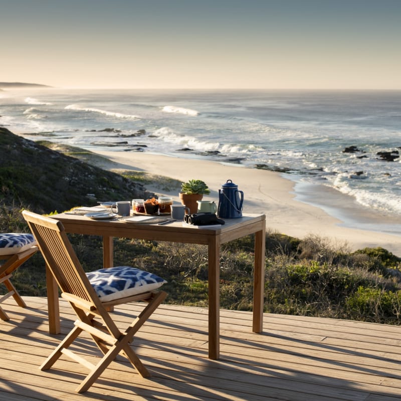 Breakfast with a view 
