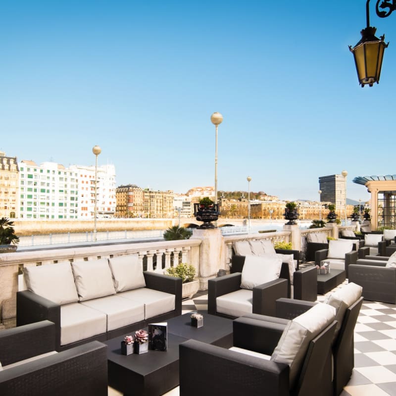 Terrace - Hotel Maria Cristina