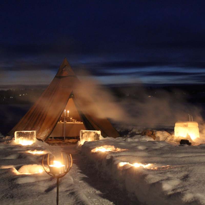 Ice dining