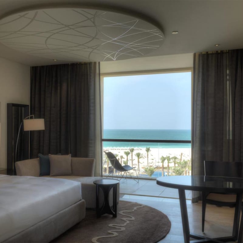 Park King Seaview - Park Hyatt Abu Dhabi 