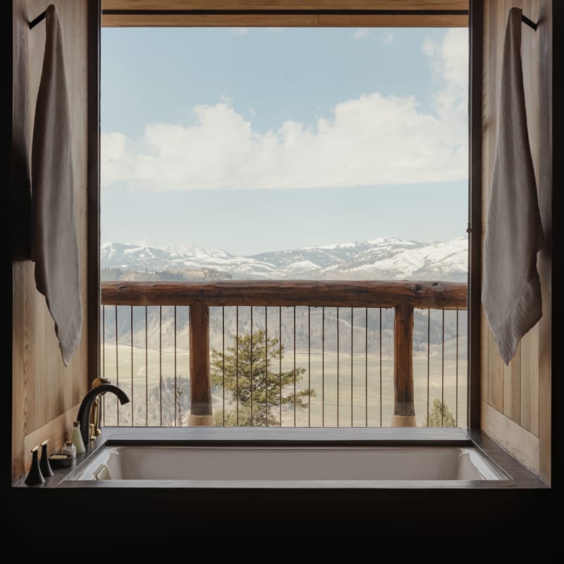 Grand Teton Suite Bath 