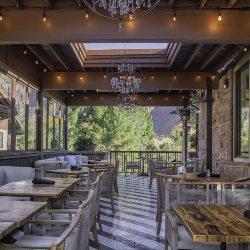 Restaurant - Cliffrose Lodge 
