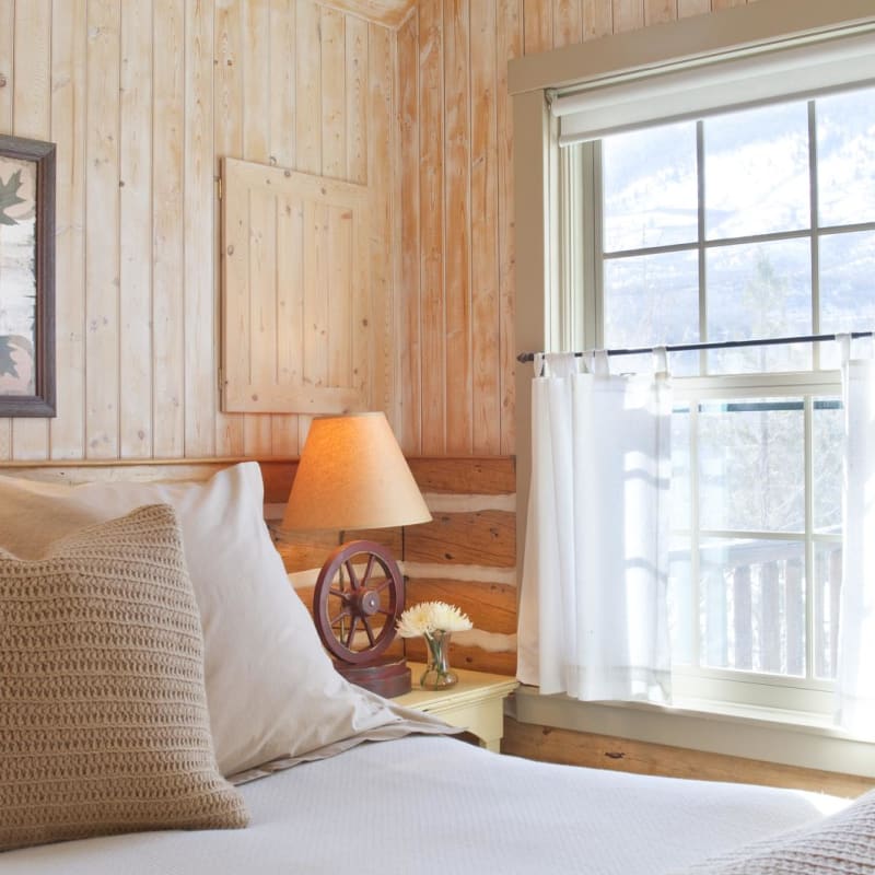 Spruce Cabin Bedroom - Smith Fork Ranch