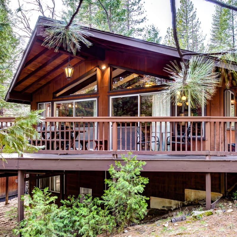 Cabins - The Redwoods in Yosemite 