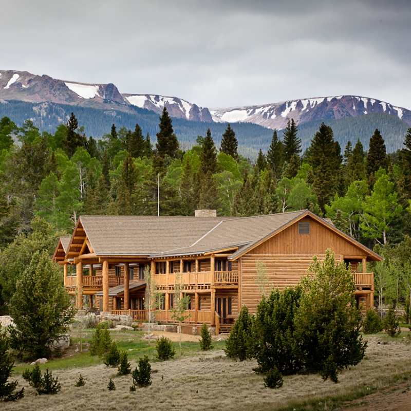 Costilla Lodge
