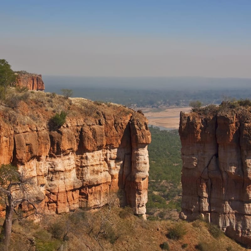 Chilojo cliffs - Chilo Gorge Safari Lodge