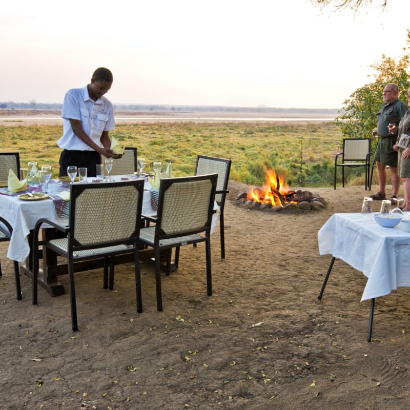 Al fresco dining 