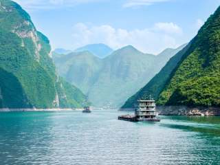 Sichuan and Yangtze Cruises | Tailor-made China | Scott Dunn UK