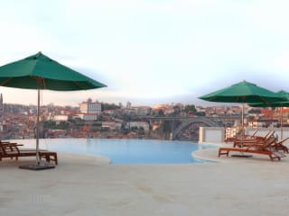 Outdoor Pool - The Yeatman