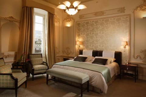 Plaza View Room