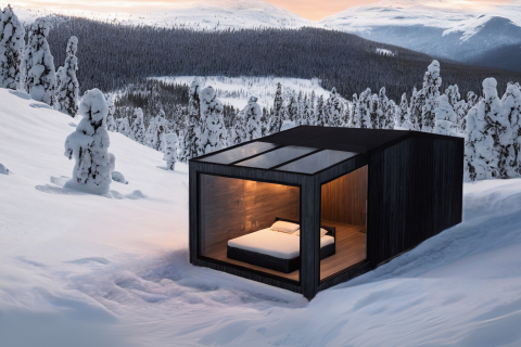 Complimentary Room Upgrade &amp; Northern Lights Tour