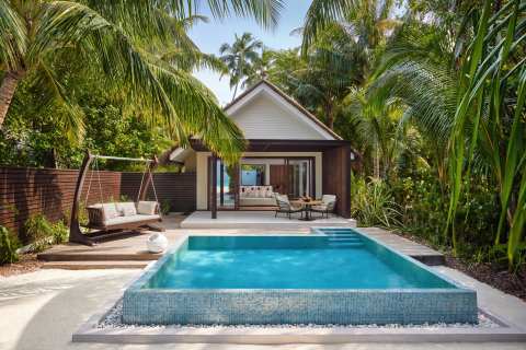 Deluxe Beach Pool Villa