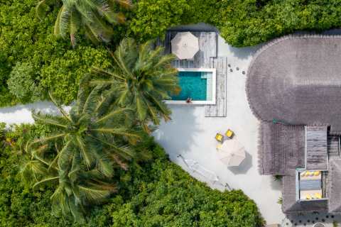 Family Lagoon Beach Villa With Pool
