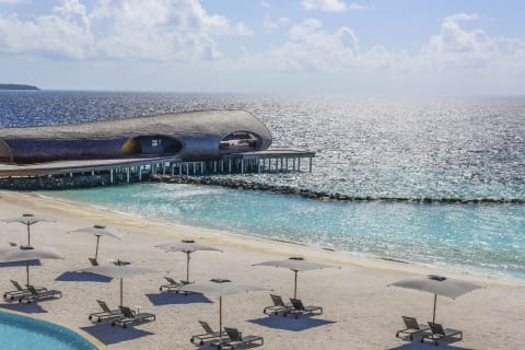 The St Regis Maldives Vommuli Resort - Upto 30% Off