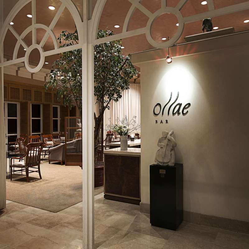 Hotel bar