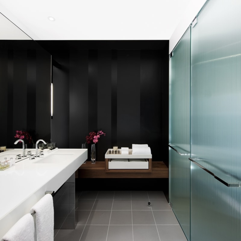 Bathroom - Crown Metropol