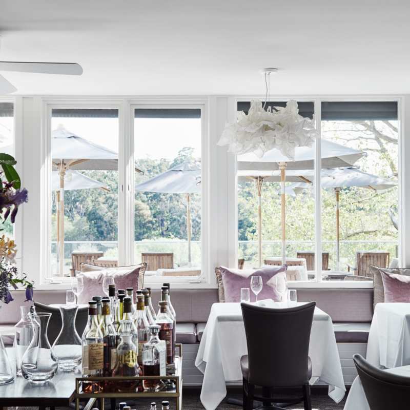 The Restaurant - Lake House 