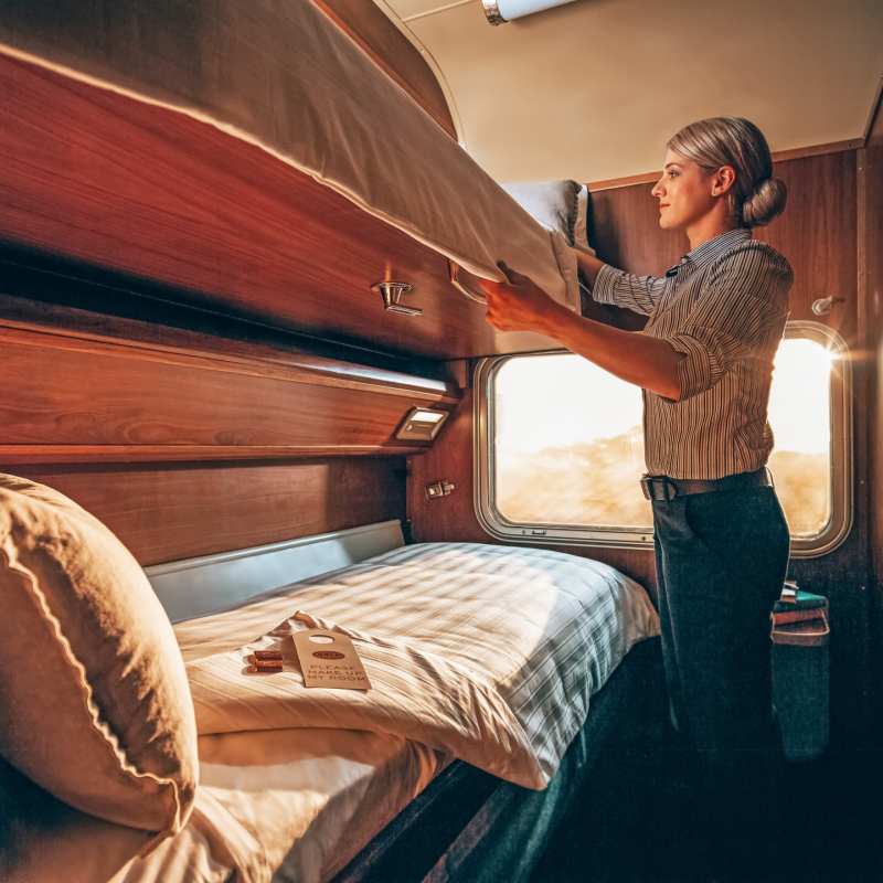Gold Service Cabin