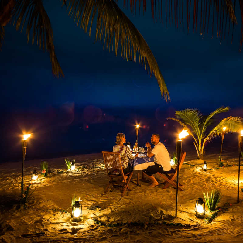 Private beach dinner - Turtle Inn