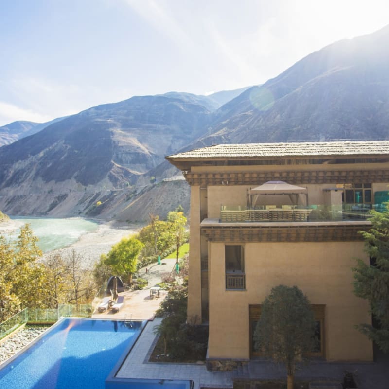 Overview - LUX Benzilan