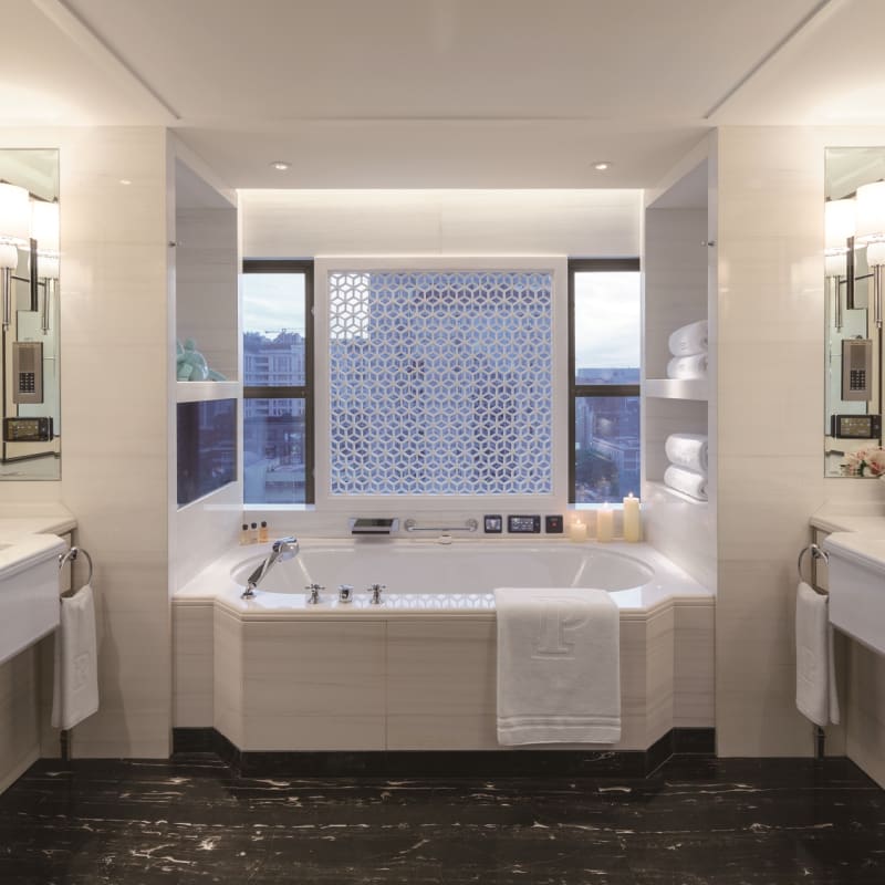 Beijing Suite Bathroom - Peninsula Beijing