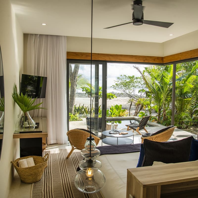 Inside a Ninta Bungalow - Nantipa