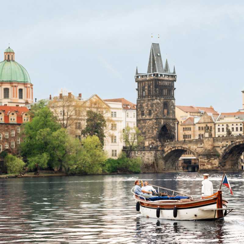 Four Seasons Hotel Prague - boat trip 
