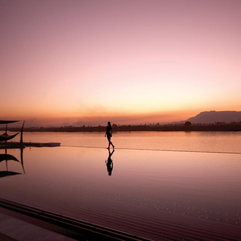 Luxor Hilton at dusk  - The Hilton Luxor Resort 