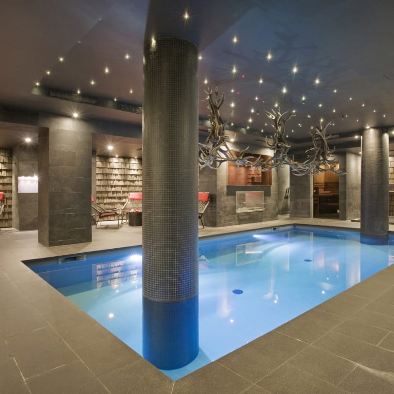 Indoor pool at Avenue Lodge - Val d'Isère