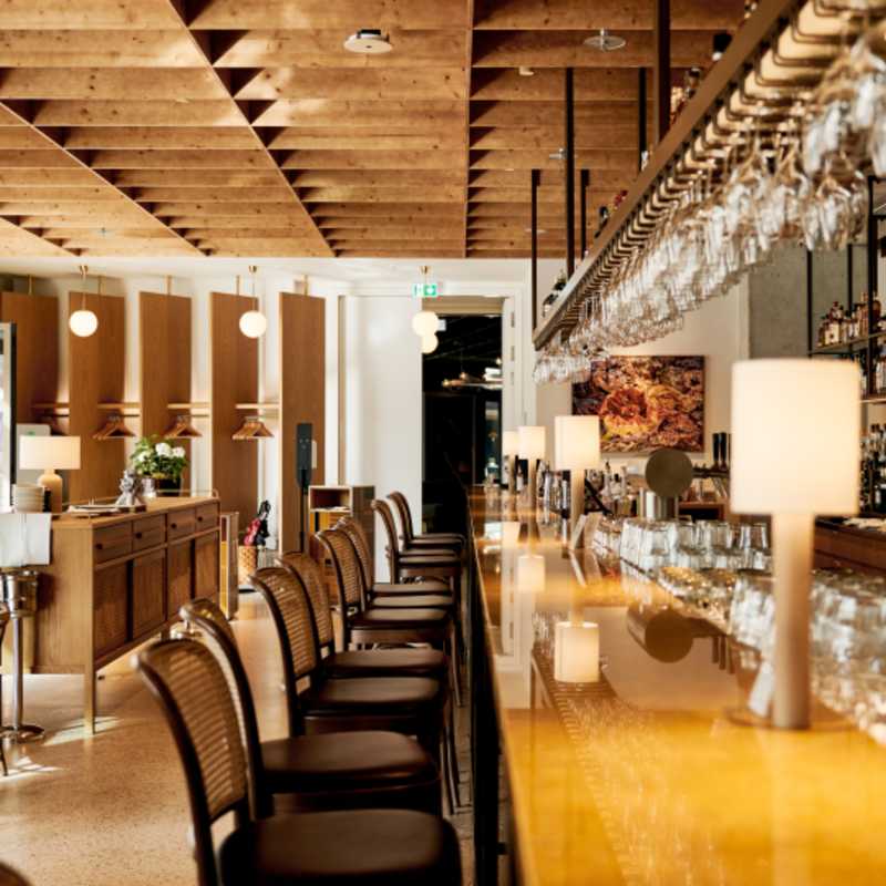 bar