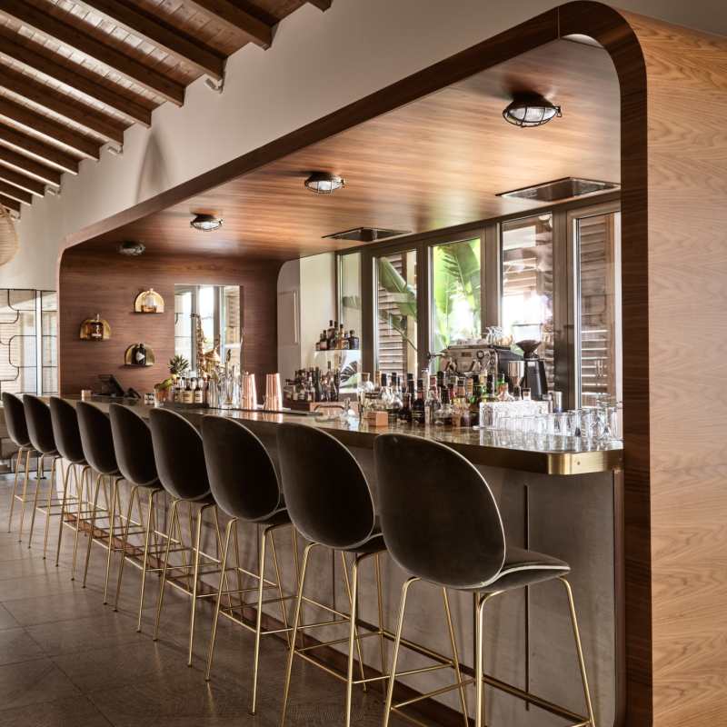 Eagles Villas Cabin Bar 