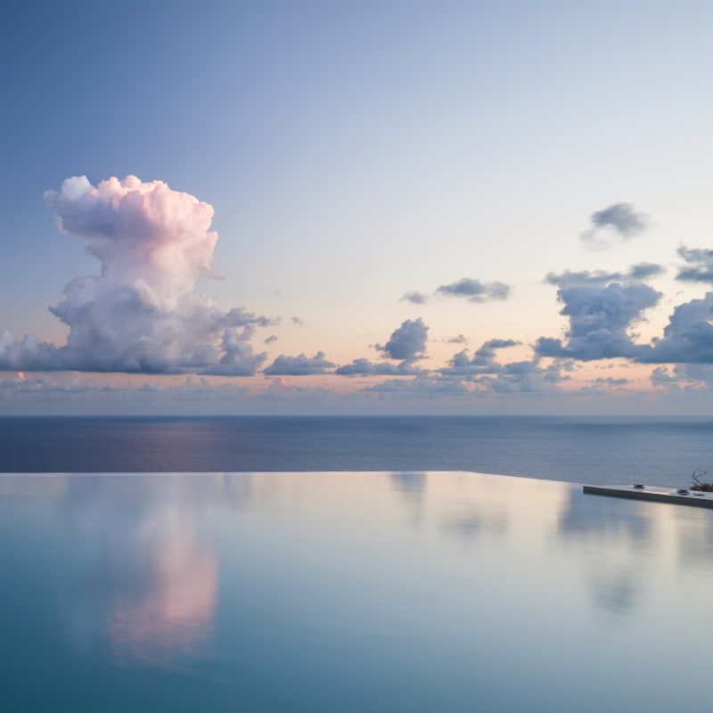 Infinity pool - Tainaron Blue