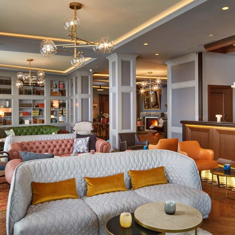 Lobby Bar