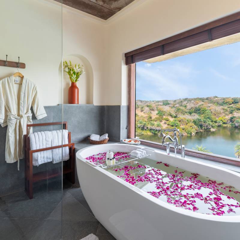 Bathroom - Chunda Shikar Oudi 