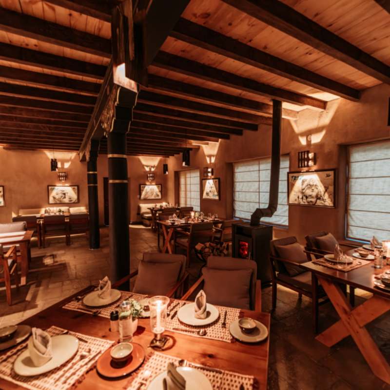 Restaurant - Rumbak Lodge  